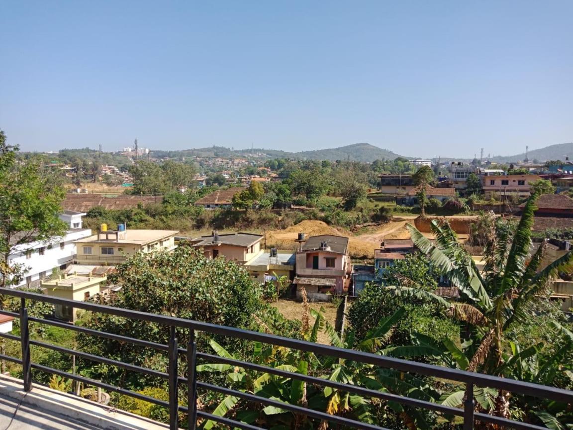 Coorg Girinivas Homestay 102 Madikeri Zewnętrze zdjęcie