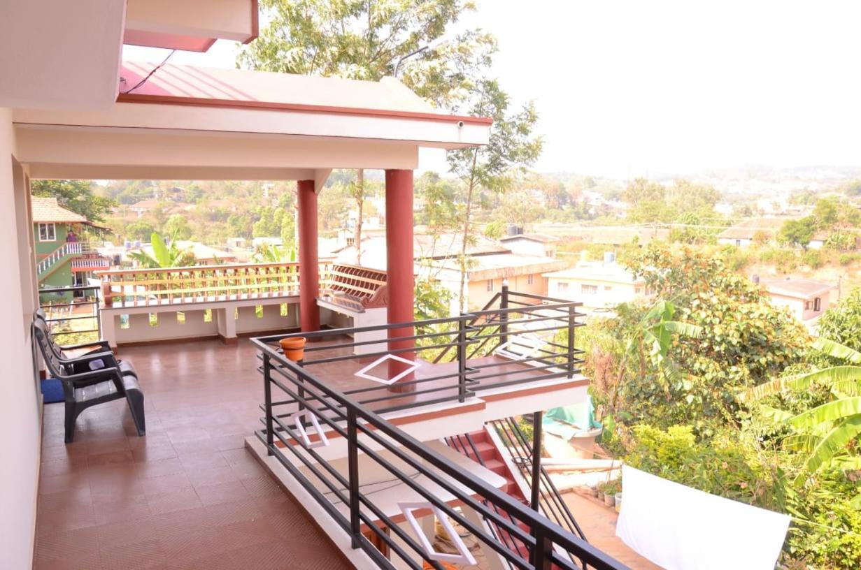 Coorg Girinivas Homestay 102 Madikeri Zewnętrze zdjęcie