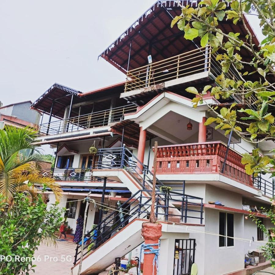 Coorg Girinivas Homestay 102 Madikeri Zewnętrze zdjęcie